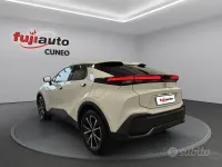 Usata Toyota C-HR Trend 223 CV (164 kW) 2025 Super white SUV