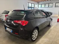 Usata Alfa Romeo Giulietta 120 CV (88 kW) 2016 Nero Utilitaria