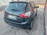 Usata Kia Venga 90 CV (66 kW) 2011 Nero Utilitaria