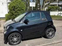 Usata Smart ForTwo Cabrio Brabus 109 CV (80 kW) 2017 Nero Cabrio