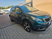 Usata Peugeot 2008 Crossway 120 CV (88 kW) 2016 Verde SUV
