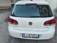Usata VW Golf VI 105 CV (77 kW) 2010 Bianco Utilitaria