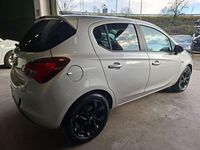 Usata Opel Corsa 90 CV (66 kW) 2016 Argento Utilitaria