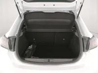 Usata Peugeot 208 Active 102 CV (75 kW) 2021 Bianco Utilitaria