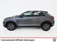 Usata VW T-Roc Style 116 CV (85 kW) 2018 Grigio SUV