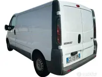 Usata Renault Trafic 101 CV (74 kW) 2002 Bianco Monovolume