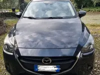 Usata Mazda 2 75 CV (55 kW) 2016 Nero Berlina