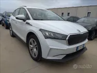 Begagnad Skoda Enyaq iV Executive 150 kW (204 HK) 2022 Brun SUV