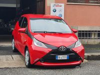 Usata Toyota Aygo Cool 69 CV (50 kW) 2017 Rosso Utilitaria