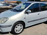 Usata Renault Scénic Dynamique 102 CV (75 kW) 2002 Argento Monovolume