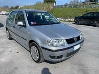 Usata VW Polo Comfortline 64 CV (47 kW) 2000 Grigio Berlina
