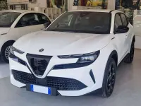 Nuova Alfa Romeo GT Junior Edizione Speciale 136 CV (100 kW) 2025 Bianco SUV