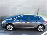 Usata Opel Astra 82 CV (60 kW) 2010 Nero Berlina