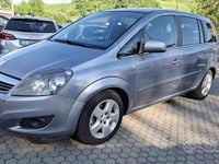 Usata Opel Zafira 140 CV (102 kW) 2010 Grigio Monovolume