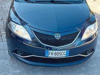 Usata Lancia Ypsilon Platinum 95 CV (69 kW) 2016 Blu Utilitaria