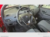 Usata Lancia Ypsilon 69 CV (50 kW) 2018 Rosso Utilitaria