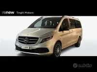 Usata Mercedes V220 Premium 163 CV (119 kW) 2022 Grigio chiaro Monovolume