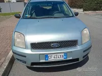 Usata Ford Fusion 101 CV (74 kW) 2003 Verde Utilitaria