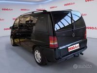 Usata Mercedes Vito 122 CV (89 kW) 1999 Nero Furgone