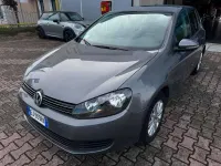 Usata VW Golf VI Comfortline 105 CV (77 kW) 2011 Grigio metallizzato Utilitaria