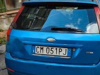 Usata Ford Fiesta Ghia 2004 Blu Berlina