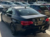 Usata BMW 320 184 CV (135 kW) 2009 Nero Coupé