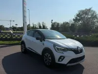 Usata Renault Captur Intens 116 CV (85 kW) 2020 Bianco / tetto nero SUV
