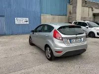 Usata Ford Fiesta Titanium 80 CV (58 kW) 2014 Grigio Utilitaria