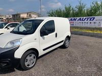 Usata Fiat Fiorino 77 CV (56 kW) 2016 Bianco Monovolume