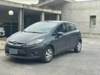 Usata Ford Fiesta 68 CV (50 kW) 2010 Grigio Berlina