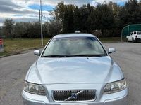 Usata Volvo V70 140 CV (102 kW) 2004 Grigio Station wagon