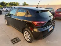 Usata Renault Clio V Life 66 CV (48 kW) 2021 Nero Berlina
