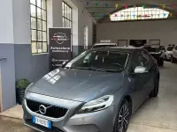 Second-hand Volvo V40 R-Design 120 CP (88 kW) 2019 Gri Berlinǎ