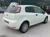 Usata Fiat Punto 75 CV (55 kW) 2012 Bianco Utilitaria