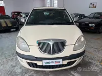 Usata Lancia Ypsilon 80 CV (58 kW) 2005 Beige Utilitaria