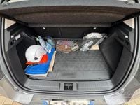 Usata Renault Captur Techno 100 CV (73 kW) 2023 Grigio SUV