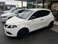 Usata Lancia Ypsilon Silver 69 CV (50 kW) 2022 Bianco Utilitaria