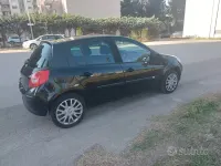 Usata Renault Clio LE 85 CV (62 kW) 2007 Nero Utilitaria