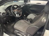 Usata Opel Adam 70 CV (51 kW) 2013 Bianco Utilitaria