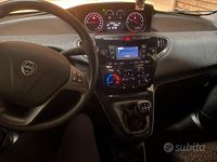 Usata Lancia Ypsilon 69 CV (50 kW) 2018 Bianco Utilitaria