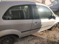 Usata Ford Fiesta 2005 Grigio Utilitaria