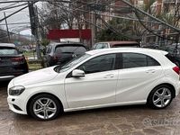 Usata Mercedes A180 Night 108 CV (79 kW) 2014 Bianco Berlina