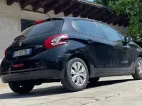 Usata Peugeot 208 Active 82 CV (60 kW) 2013 Nero Utilitaria