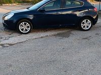 Gebraucht Alfa Romeo Giulietta Progression 105 PS (77 kW) 2012 Violett Kleinwagen