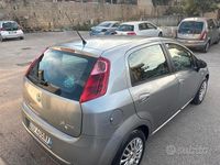 Usata Fiat Grande Punto Dynamic 75 CV (55 kW) 2007 Grigio Utilitaria