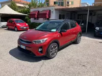 Usata Kia Stonic Style 101 CV (74 kW) 2018 Rosso SUV