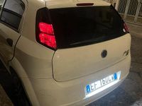 Usata Fiat Grande Punto 75 CV (55 kW) 2010 Bianco Utilitaria