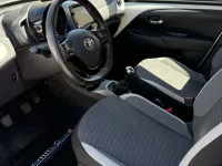 Usata Toyota Aygo Connect Style 72 CV (52 kW) 2020 Bianco Utilitaria