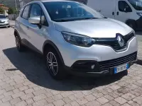 Usata Renault Captur 90 CV (66 kW) 2014 Grigio SUV