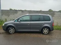 Usata VW Touran 136 CV (100 kW) 2004 Grigio Monovolume